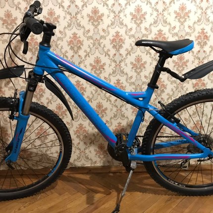 Show bike 8b0ba3e5 16f4 4291 978b d610b7ce4e1d